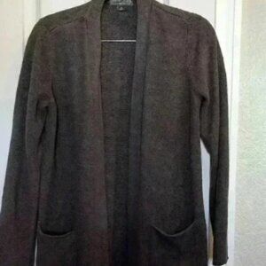 Barefoot dreams cozy chic lite long cardigan size small flat front patch pockets